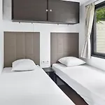 Mobile Homes Bijela Uvala Vacanceselect פארק נופש