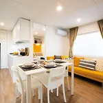פארק נופש Mobile Homes Bijela Uvala Vacanceselect פורץ
