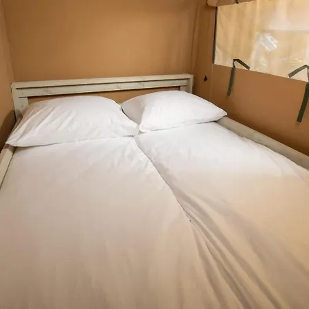 פארק נופש Mobile Homes Bijela Uvala Vacanceselect 4*