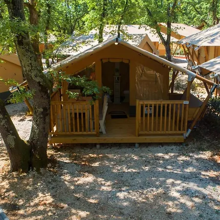 פארק נופש Mobile Homes Bijela Uvala Vacanceselect