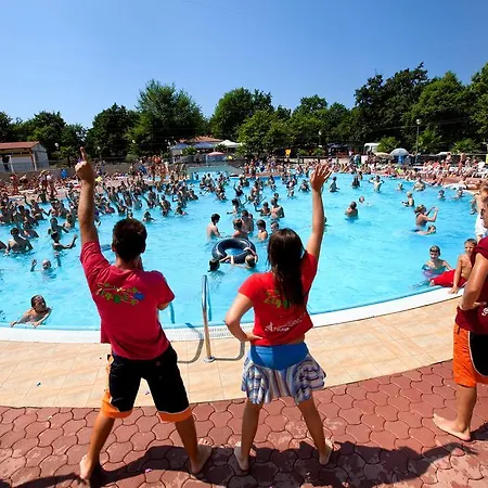 Vakantiepark Mobile Homes Bijela Uvala Vacanceselect