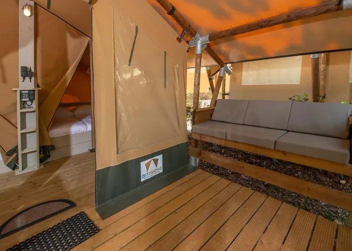 Mobile Homes Bijela Uvala Vacanceselect ポレッチ