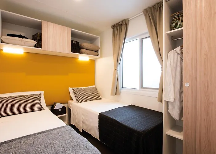 Mobile Homes Bijela Uvala Vacanceselect ホリデーパーク ポレッチ