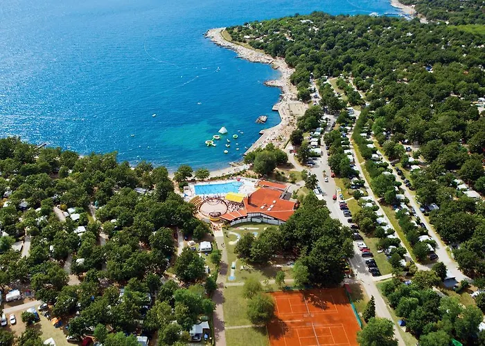 ホリデーパーク Mobile Homes Bijela Uvala Vacanceselect 4*