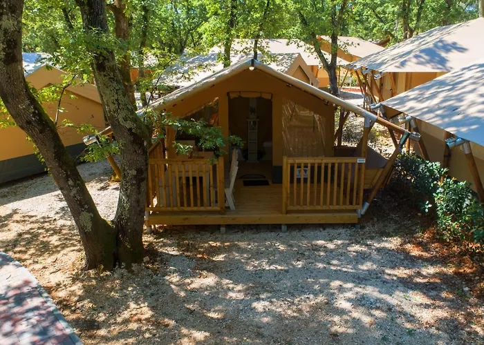 Prázdninový areál Mobile Homes Bijela Uvala Vacanceselect