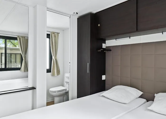 Prázdninový areál Mobile Homes Bijela Uvala Vacanceselect 4*