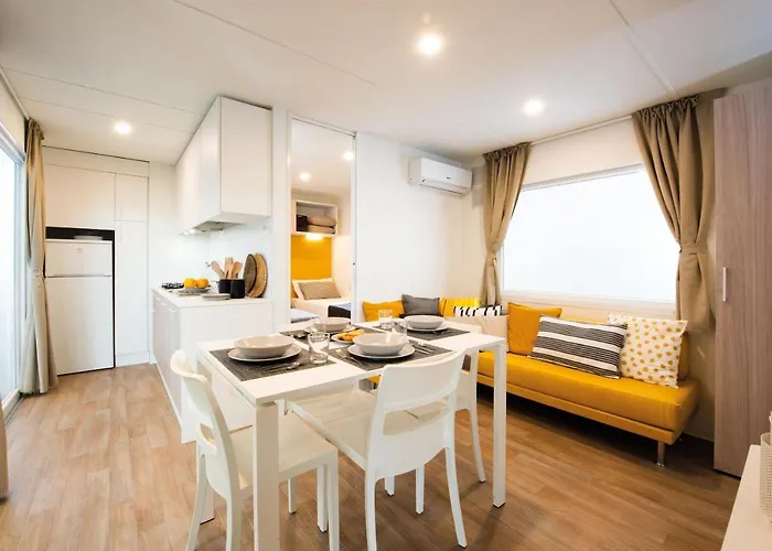 Prázdninový areál Mobile Homes Bijela Uvala Vacanceselect Poreč