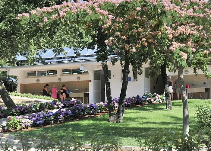 Prázdninový areál Mobile Homes Bijela Uvala Vacanceselect Poreč